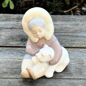 Lladro Eskimo Boy with Polar Bear Cub Porcelain #1195 Retired Spain Vintage